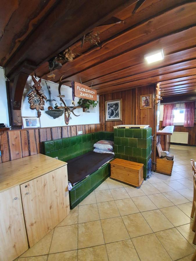 Pr' Florjan Hotel Cerklje na Gorenjskem Bagian luar foto